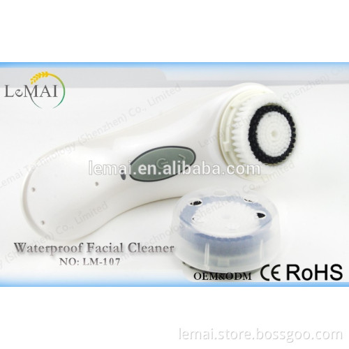 deeply cleaning skin electric waterproof facial cleansing brush with Exfoliating